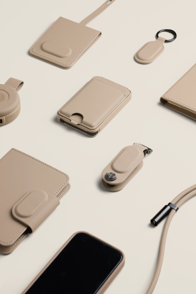 VINGA Baltimore RCS Schlüsselhalter mit Dual-Finder